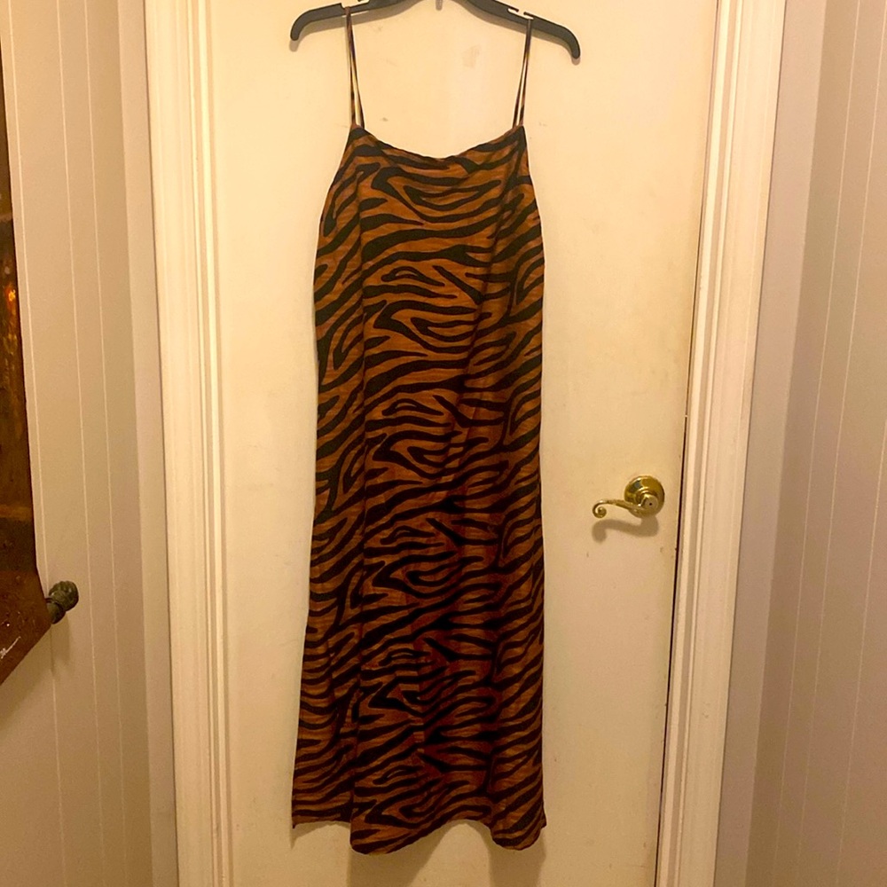 GB ANIMAL PRINT MIDI LENGTH DRESS SZ XL NWT